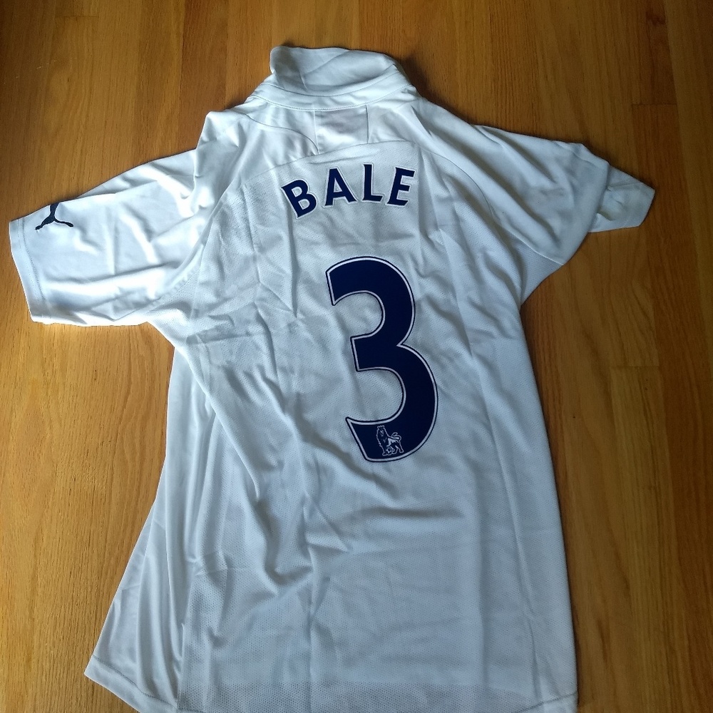 BRAND NEW Tottenham Hotspur Bale jersey